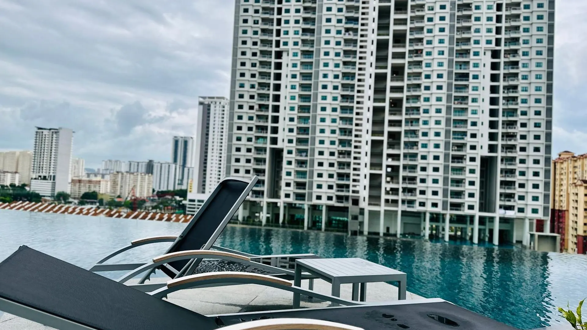 Lejlighed Cozy & Drive Urban Suite By Wl Jelutong
